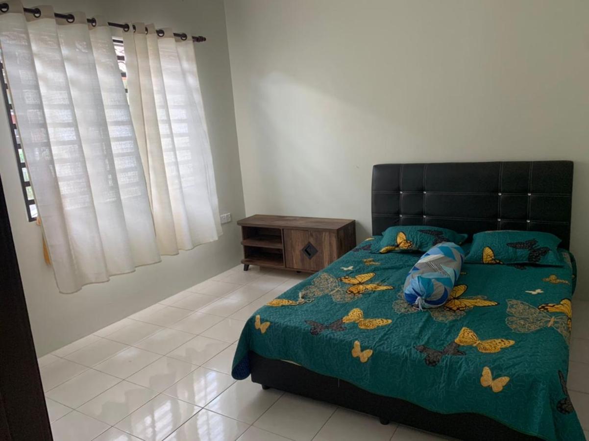 Homestay Maryam ลุมุต ภายนอก รูปภาพ